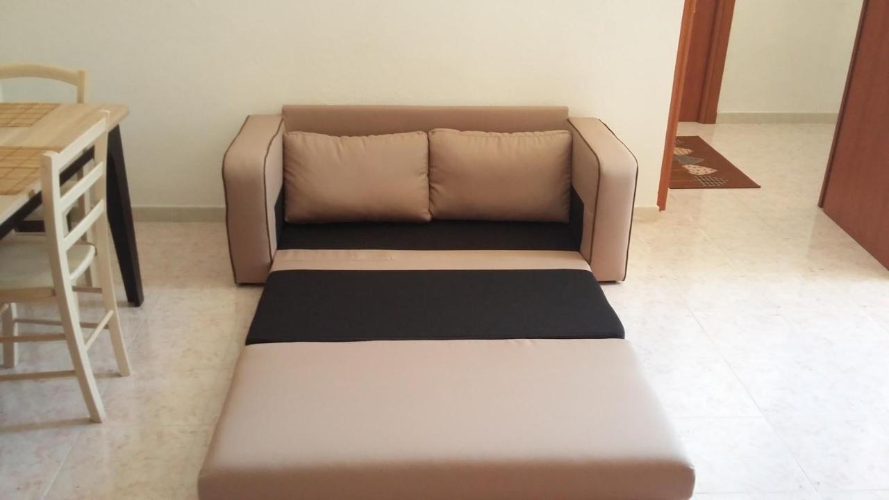 B&B Il Cortile Del Sole Olmedo Ngoại thất bức ảnh